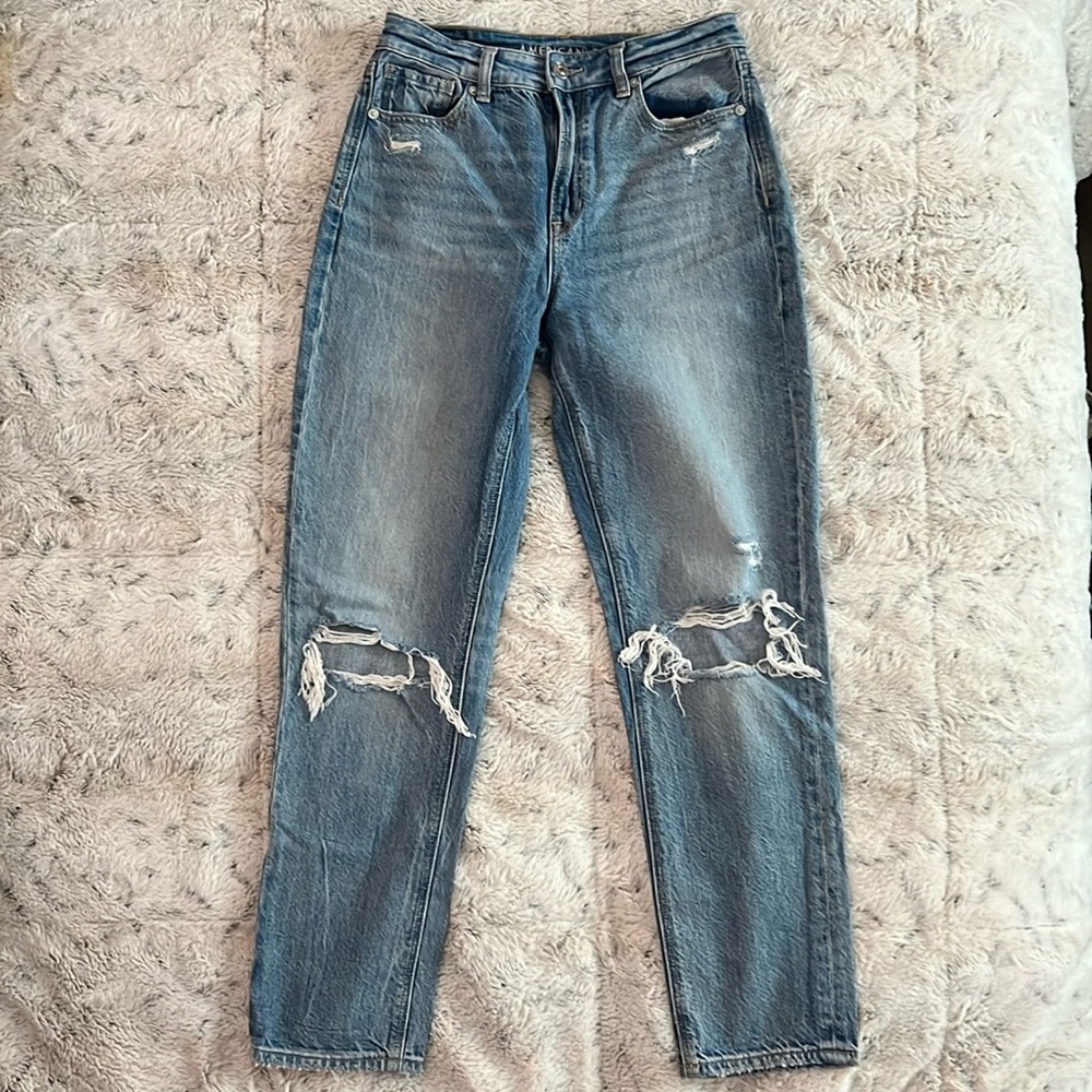 American Eagle mom jeans
